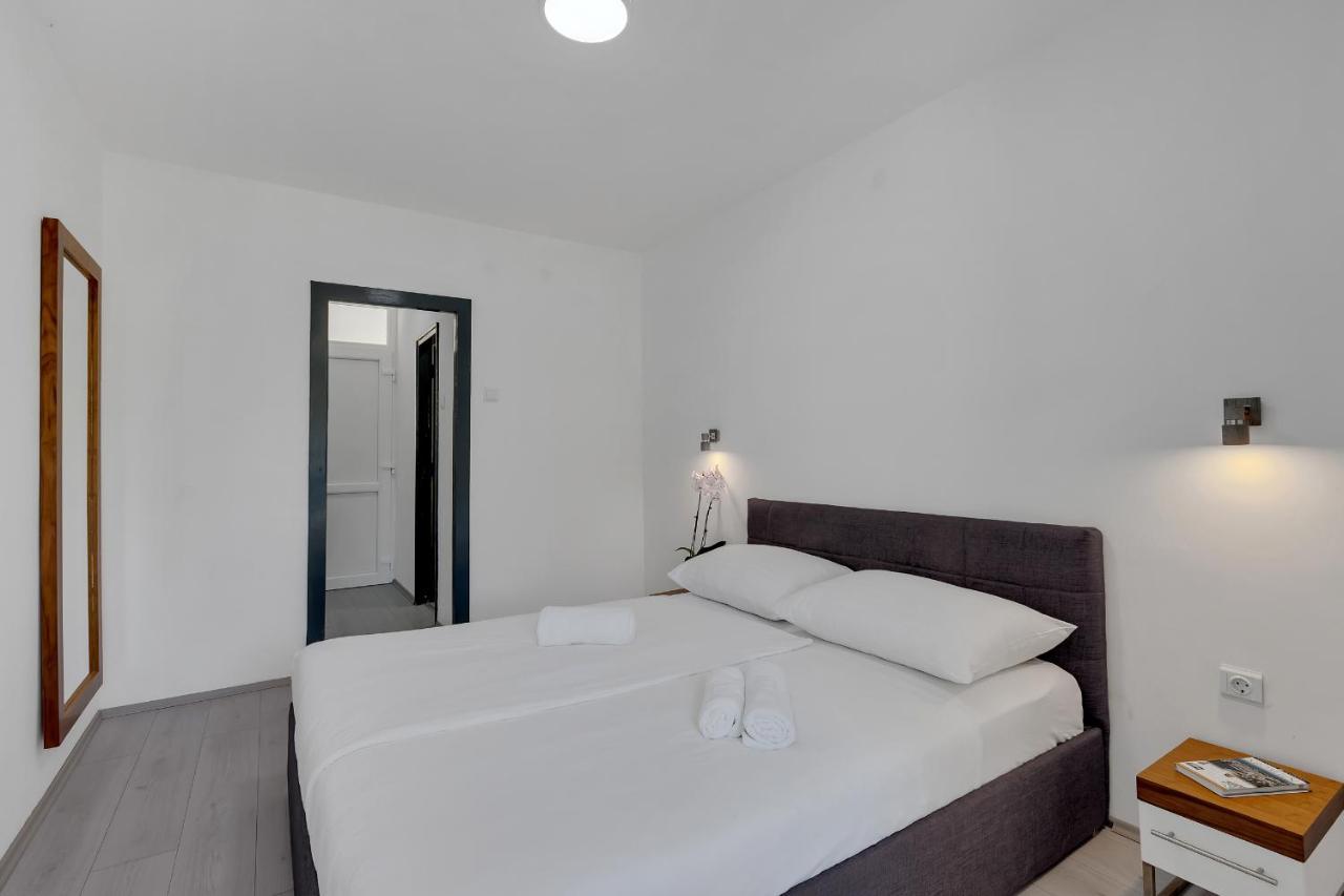 Hotel Alem Baška Voda Buitenkant foto