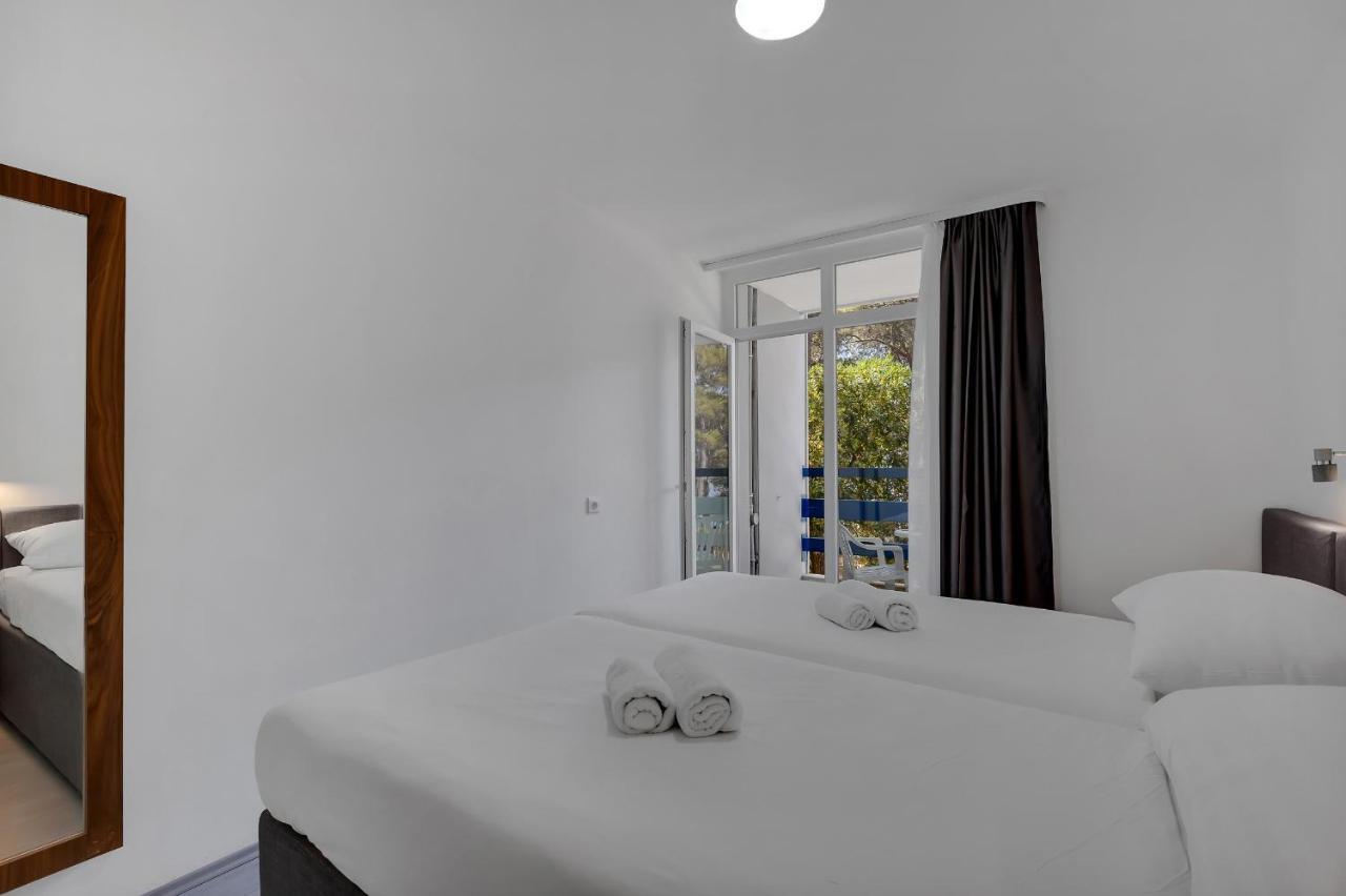 Hotel Alem Baška Voda Buitenkant foto