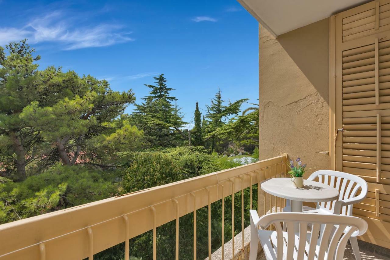 Hotel Alem Baška Voda Buitenkant foto