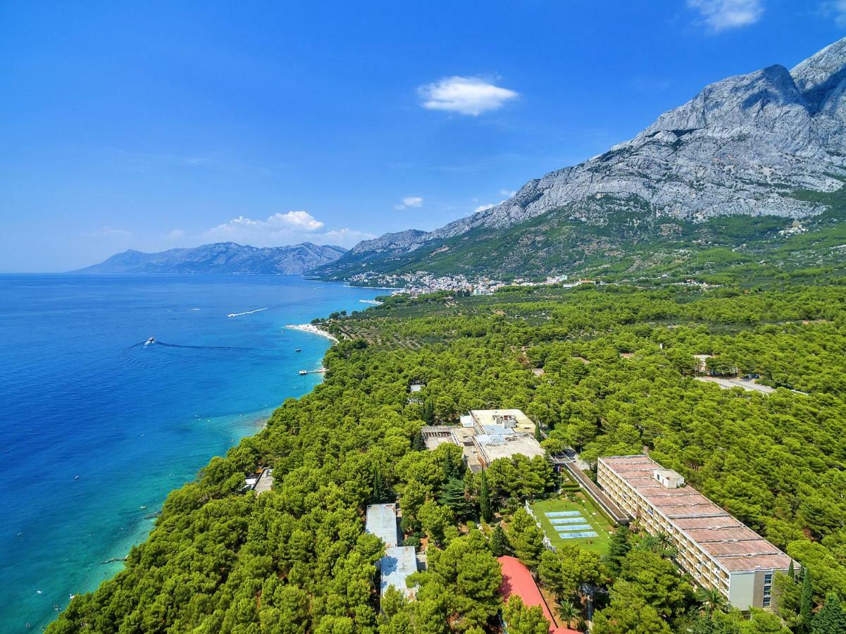 Hotel Alem Baška Voda Buitenkant foto