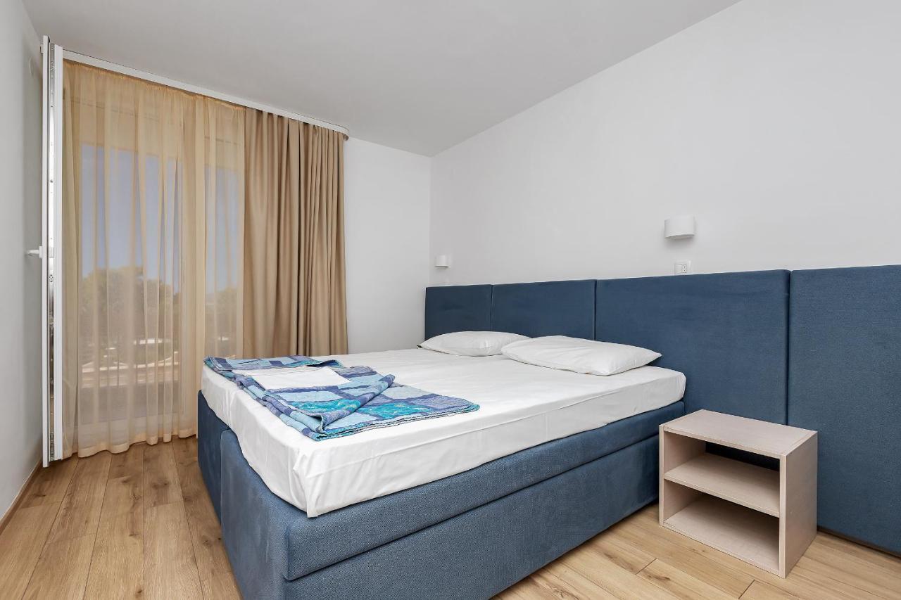 Hotel Alem Baška Voda Buitenkant foto